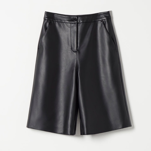 Who What Wear NWT Chreene Faux Vegan Leather Shorts XS - Picture 2 of 8